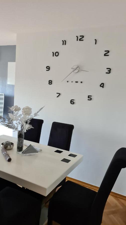 Apartmani Marcetic Slavonski Brod Exterior foto